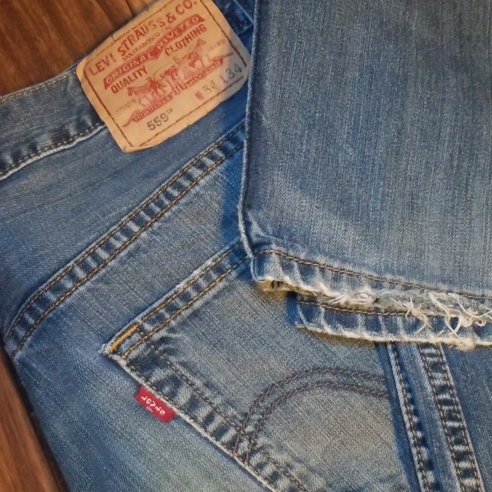 Levi's 559 jeans